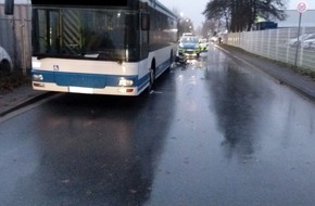 Polizei Minden-Lübbecke: POL-MI: Rollerfahrer verstirbt nach Unfall