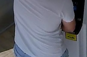 Polizeidirektion Hannover: POL-H: &Ouml;ffentlichkeitsfahndung: Unbekannter T&auml;ter hebt mit gestohlener EC-Karte Bargeld ab