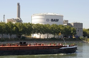 BASF SE: BASF mit aktuellen Pressefotos zur Bilanzpressekonferenz 2010