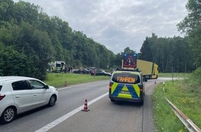 Polizeipräsidium Nordhessen - Kassel: POL-KS: Zahlreiche Strafanzeigen, Blutentnahmen und sichergestellte Drogen bei Verkehrskontrolle an A44