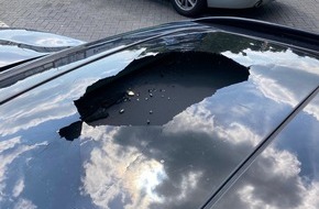 Polizei G&uuml;tersloh: POL-GT: Steinewerfer auf der A2? Gegenstand durchschl&auml;gt Glasdach