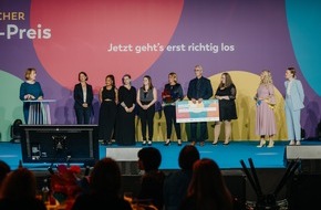 Deutsche Kinder- und Jugendstiftung GmbH: Kita aus Heilbronn und lokales Bündnis aus Arnsberg Erstplatzierte beim Deutschen Kita-Preis 2022