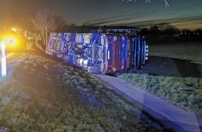 Polizeipräsidium Neubrandenburg: POL-NB: Laster mit Molkekonzentrat fährt bei Ivenack in den Straßengraben (LK MSE)