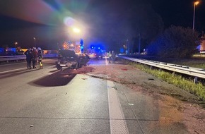 Kreisfeuerwehr Rotenburg (Wümme): FW-ROW: Großes Trümmerfeld nach Auffahrunfall auf der A1