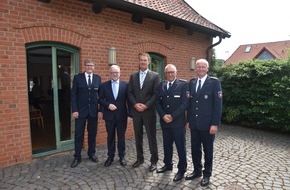 Polizeidirektion Oldenburg: POL-OLD: +++ Peter Zeglin übergibt die Schlüssel für das Polizeikommissariat Sulingen an Matthias Stegmann +++ Polizeipräsident führt neuen Dienststellenleiter in sein Amt ein +++