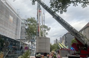 Feuerwehr Dortmund: FW-DO: Rauchentwicklung nach Dacharbeiten in der Landgrafenstraße