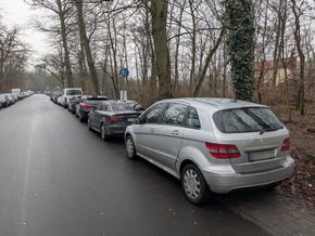 Park+Ride-Parkplätze im ADAC Check - Handlungsbedarf bei Ausbau und Steuerung / acht Plätze sind nicht barrierefrei / schmale Parklücken