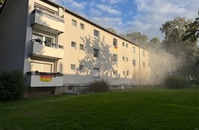 Feuerwehr M&uuml;lheim an der Ruhr: FW-MH: Brand in Mehrfamilienhaus in M&uuml;lheim an der Ruhr - Bewohner &uuml;ber Steckleiter gerettet