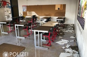 Polizeipräsidium Westpfalz: POL-PPWP: Sachbeschädigung in Schule