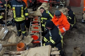 Kreisfeuerwehr Rotenburg (Wümme): FW-ROW: Drei Einsätze in einer Nacht - Hochwasser