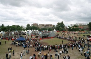 Nike Deutschland GmbH: NIKE PARK Berlin zuende gegangen / 60.000 Kids nahmen Fußballpark begeistert an / Siegerteams der NIKE EURO Mission flogen nach Amsterdam