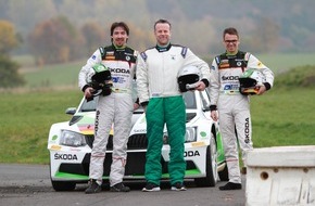 Skoda Auto Deutschland GmbH: Fernsehjournalist Jenke von Wilmsdorff geht im SKODA Rallye-Auto ans Limit (FOTO)