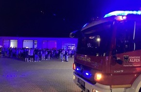 Freiwillige Feuerwehr Alpen: FW Alpen: Blaulichtparty Vol 5 in Alpen - Menzelen Samstag geht es los...