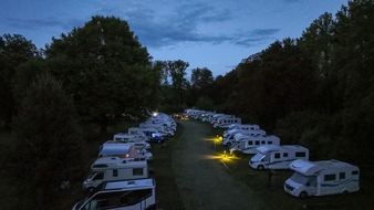 Amt für Wirtschaftsförderung und Tourismus: Silvester entspannt mit dem Hund im Wohnmobil verbringen