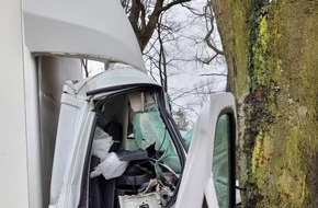 Polizeiinspektion Nienburg / Schaumburg: POL-NI: Zeugenaufruf nach schwerem Verkehrsunfall in Mainsche /Hesterberg