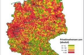 CRIF GmbH: Zahl der Privatinsolvenzen sinkt 2011 um 2,2 Prozent /  Zunehmend gefährdet: Junge erwachsene Frauen und Seniorinnen (mit Bild)