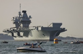 Territoriales Führungskommando der Bundeswehr: Britischer Flugzeugträger HMS QUEEN ELIZABETH kommt nach Hamburg