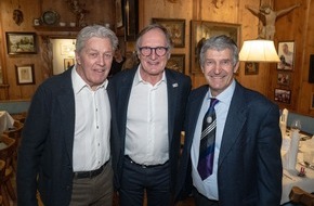 Franz Klammer Foundation: Skikaiser Franz Klammer feiert mit Sportlegenden 50 Jahre Olympiasieg&acute;76
