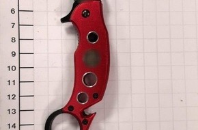 Bundespolizeidirektion Sankt Augustin: BPOL NRW: Handy gestohlen und angegriffen - Bundespolizei stellt Messer, Schlagstock und Tierabwehrspray bei 23-Jährigem fest