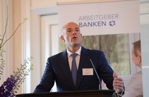 Arbeitgeber Banken: «Les banques en Suisse: la pénurie de main-d'oeuvre qualifiée s'accroît»