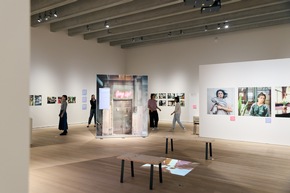 verl&auml;ngert bis 5. Juli: KI-Ausstellung &laquo;New Realities &ndash; wie K&uuml;nstliche Intelligenz uns abbildet&raquo;