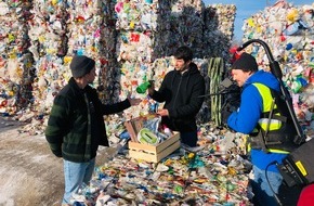 Initiative "Mülltrennung wirkt": Weltrecyclingtag: Tobi Krell erklärt richtige Mülltrennung / Aktuelle YouGov-Umfrage: Wissen über Mülltrennung und Recycling gehört zur Umweltbildung