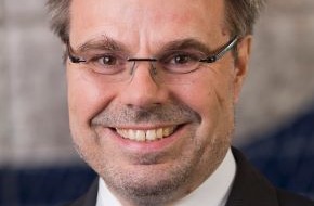 VDE Verb. der Elektrotechnik Elektronik Informationstechnik: Michael Jungnitsch wird neuer Geschäftsführer des VDE-Prüfinstituts (BILD)