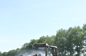 Kreisfeuerwehr Rotenburg (Wümme): FW-ROW: Tracktor gerät in Brand