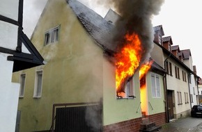 Polizeidirektion Landau: POL-PDLD: Germersheim, Oberamtsstraße Samstag, 05.11.2022, um 8.00 Uhr Brand eines Wohnhauses
