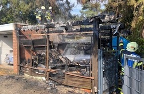 Feuerwehr Dinslaken: FW Dinslaken: Brannte Gartenlaube am Vormittag