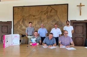 Deutsche Telekom AG: Glasfaser für Eibelstadt, Sommerhausen und Winterhausen