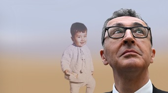 SWR - S&uuml;dwestrundfunk: Dokumentation: Cem &Ouml;zdemir - vom Gastarbeiterkind zum Landesvater