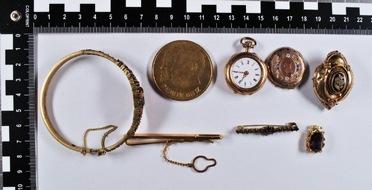 Polizeiinspektion Nienburg / Schaumburg: POL-NI: Schmuck aufgefunden - Eigent&uuml;mer gesucht