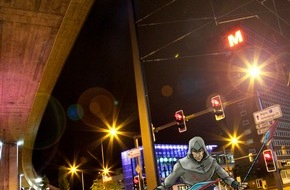 Migros-Genossenschafts-Bund Direktion Kultur und Soziales: Die Veranstaltungsreihe :digital brainstorming des Migros-Kulturprozent präsentiert ein transmediales Spiel von 400asa im Stadtraum Zürich / Der Polder - das Game