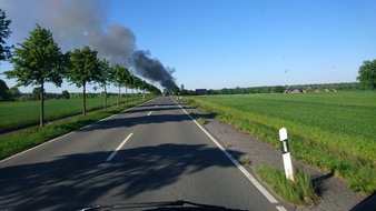 FW-WRN: Brennt Scheune in Holthausen
