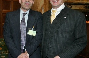 APA - Austria Presse Agentur: CEE-Journalistenpreis 2006: Auf welchem Weg nach Europa?