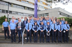 Polizeipräsidium Koblenz: POL-PPKO: Polizeipräsident Karlheinz Maron begrüßt neue Mitarbeiterinnen und Mitarbeiter...
