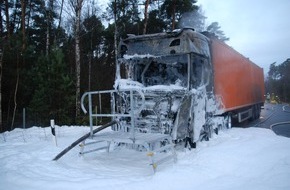 Polizeiinspektion Celle: POL-CE: Brand eines LKW auf der B3