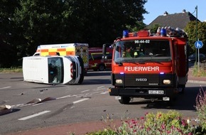 Kreisfeuerwehrverband Segeberg: FW-SE: Verkehrsunfall mit verletzten Personen in Nahe