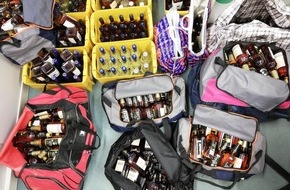 Polizeiinspektion Neubrandenburg: POL-NB: Festnahme von zwei Tatverdächtigen nach Feststellung von 511 Flaschen Alkohol