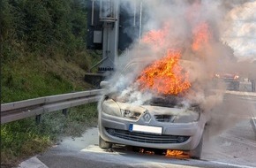 Feuerwehr Stuttgart: FW Stuttgart: Vollbrand eines PKW auf der Bundesautobahn A8