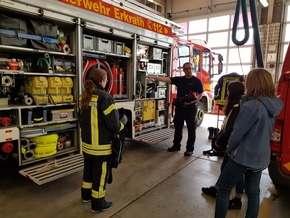 FW-Erkrath: Girlsday bei der Feuerwehr Erkrath