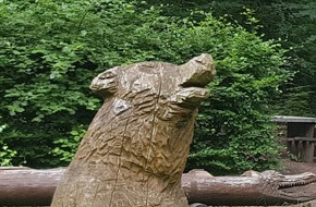 Polizeiinspektion Northeim: POL-NOM: Diebstahl einer Holzfigur