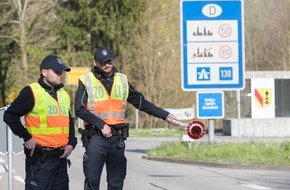 Hauptzollamt Lörrach: HZA-LÖ: Acht Kilogramm Marihuana im Kleinwagen eingeschmuggelt