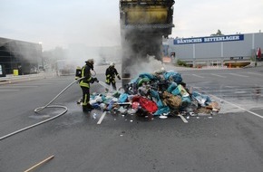 Feuerwehr Dortmund: FW-DO: Brennender Müllwagen sorgt für starke Rauchentwicklung auf der Benninghofer Straße