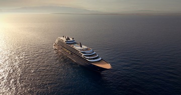 Die neue Superyacht „Luminara“ der The Ritz-Carlton Yacht Collection ankert vor dem The Ritz-Carlton Maldives, Fari Islands