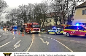 Feuerwehr München: FW-M: Brand in leer stehendem Gebäude (Obermenzing)