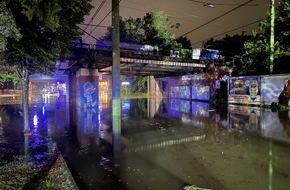 Feuerwehr Gelsenkirchen: FW-GE: Überschwemmungen durch Unwetter in Gelsenkirchen