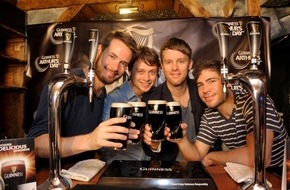 Diageo Guinness Continental Europe: Arthur Guinness Day: Revolverheld gibt einziges Clubkonzert in 2012 (BILD)