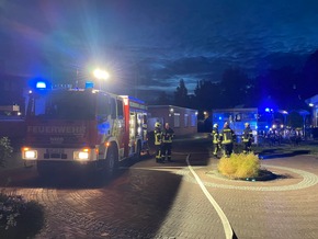 FW-AUR: Großeinsatz: Feuer in Lagerraum der Klinik-Kardiologie